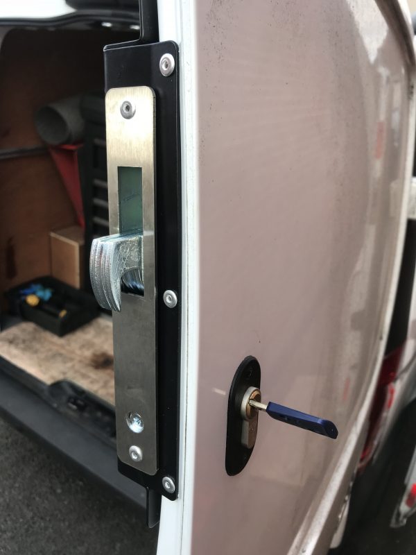 GARRISON HOOK BOLT DEADLOCK MERCEDES VITO 2015>